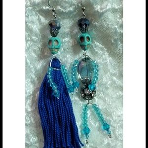 Queen and king earrings